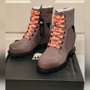 Sorel's Joan of Arctic Wedge III Lexie NIB-Size 5